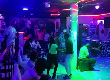 ecuador/esmeraldas-region/nightclub/chaney-long-bar