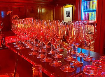 austria/kitzbuhel/nightclub/funferl-die-bar-in-kitzbuhel