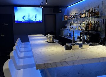 japan/hiroshima/hiroshima-peace-memorial-park/nightclub/mars-petcare