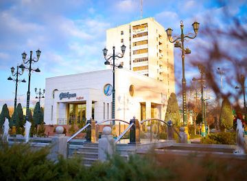 turkmenistan/garagum-canal/nightclub/gulshen