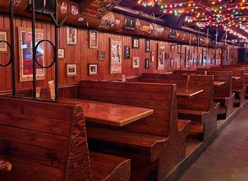 kansas/manhattan/nightclub/auntie-mae-s-parlor