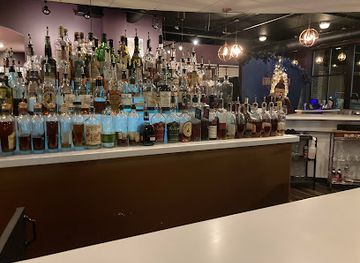 ohio/cuyahoga-valley-national-park/nightclub/vinifera-wine-to-whiskey-bar-and-restaurant