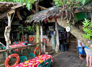 Tisa's Barefoot Bar