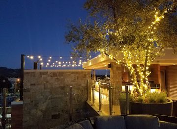 Sky & Vine Rooftop Bar