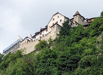liechtenstein/alp-pradamee-trail/nightclub/vaduz-castle