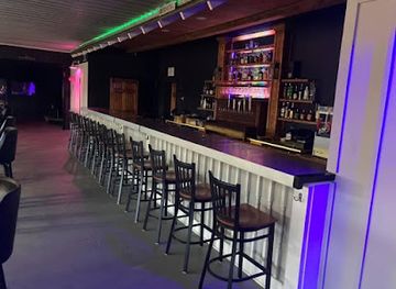 mississippi/natchez/nightclub/hucky-s-pool-and-daiquiris