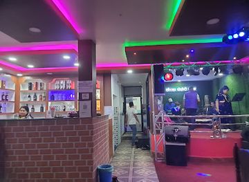 nepal/chitwan/sauraha/nightclub/sauraha-family-dohori-sanjh