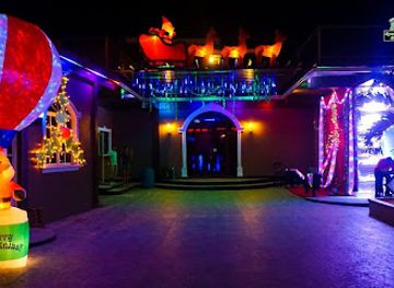 Hi5 Pub & Nightclub