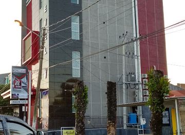 indonesia/west-sulawesi/nightclub/level-v-karaoke