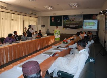 pakistan/lahore/downtown-lahore/nightclub/muslim-league-house