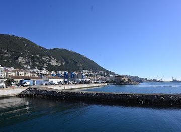 gibraltar/camp-bay/nightclub/boat-owners-club