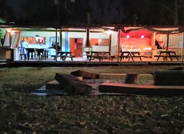 israel/golan-heights/nightclub/pub-kfar-hanassi