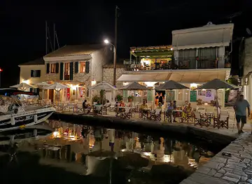 Roxi Bar