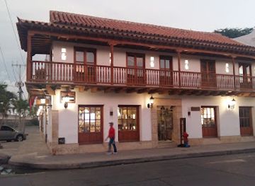 colombia/cartagena/el-laguito/nightclub/italian-lorenzo-morelli