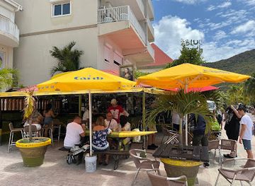 sint-maarten/philipsburg-boardwalk/nightclub/dirty-sanchez-crew-bar