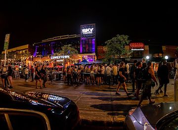 Sky Lounge