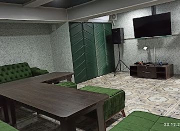 uzbekistan/bukhara-region/nightclub/