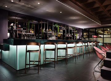 south-africa/johannesburg/rosebank/nightclub/mesh-club