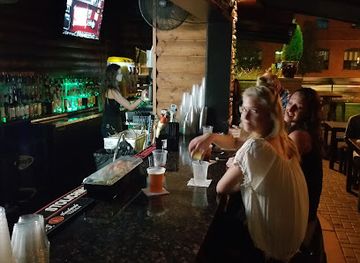 Grand Woods Lounge