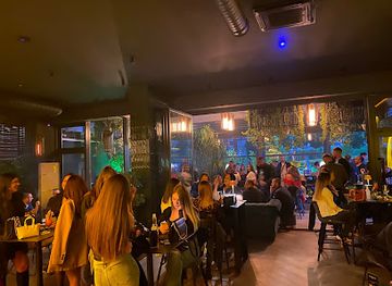 Maddox Lounge Bar