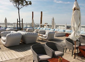 belgium/blankenberge/nightclub/karma-beach-bar