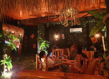 Ponkys Cocktail Lounge