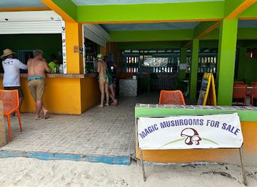 british-virgin-islands/jost-van-dyke-beaches/nightclub/gertrude-s-beach-bar-and-grill