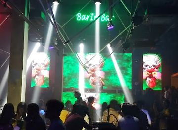 Bar in Bar
