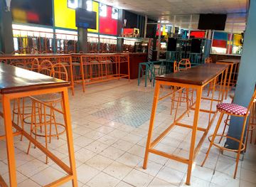 burundi/buyenzi/nightclub/eat-yours-resto-cafe-night-club