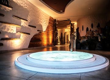 slovakia/nizke-tatry-national-park/nightclub/hotel-partizan