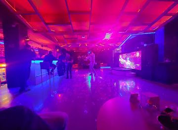 Night club 22