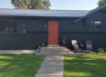 utah/kanab/nightclub/the-black-house