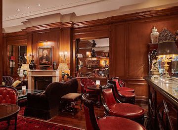 Le Bar at Four Seasons Hotel Alexandria
