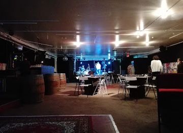 new-zealand/hawke-s-bay/nightclub/cabana-bar