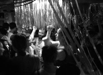 thailand/bangkok/silom/nightclub/tapas-room