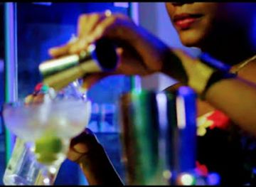 dominican-republic/bayahibe/nightclub/shaki-ventura-bar