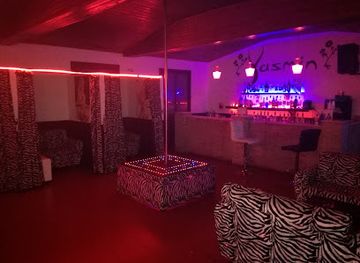 Yasmin Night Club