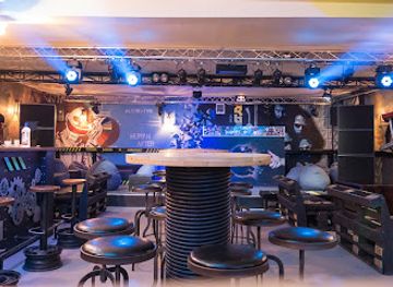 romania/arges/nightclub/urban-home