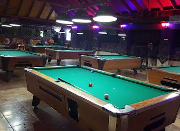 jamaica/savanna-la-mar/nightclub/qq-sports-bar-and-grill