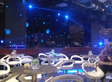 indonesia/lampung/nightclub/center-stage