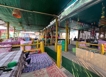 Jaidee's Bar & Restaurant