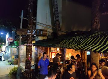 Exit Bar