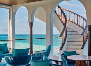 maldives/thulusdhoo/nightclub/infinity-lounge