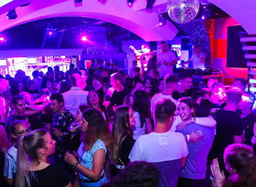 Maxxx club