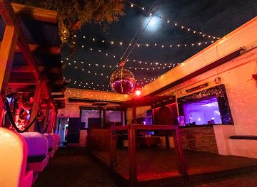 EOS Lounge