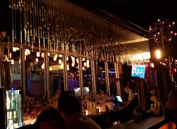 Republic Garden & Lounge