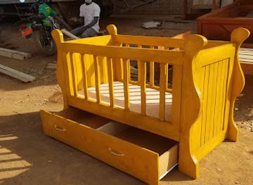 cameroon/ngaoundere/nightclub/mini-alimantation