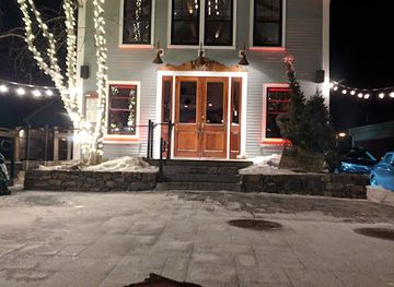 maine/kennebunkport/nightclub/old-vines-kennebunk