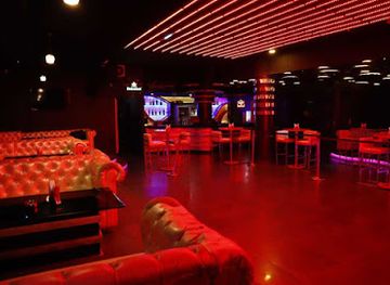 V Club & Lounge