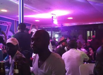 cameroon/yaounde/ngoa-ekelle/nightclub/snack-bar-secteur-a